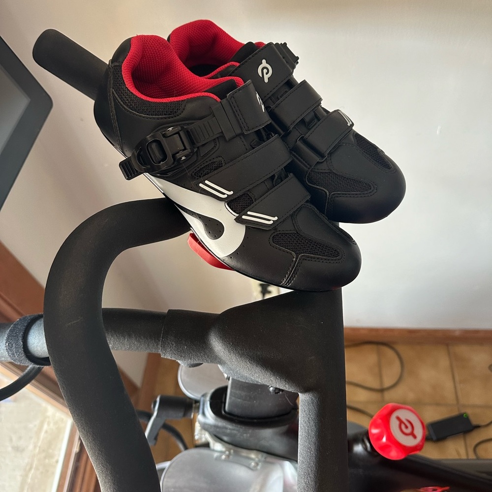 Peloton 38 Cycle Shoes - VGUC